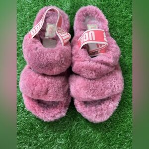 UGG‎ Pink Fluffy Sandals size 6